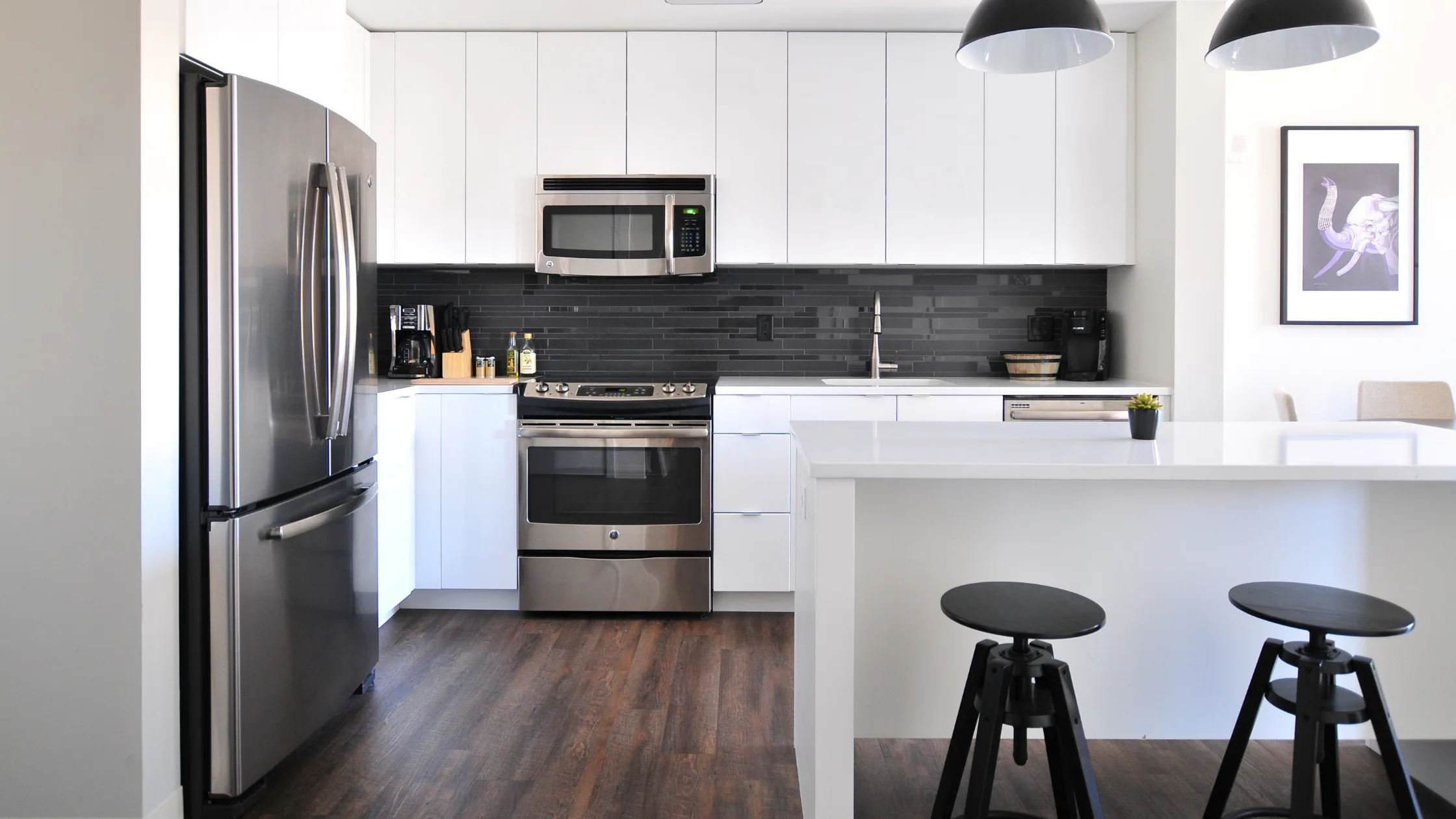Bright modern kitchen freshly cleaned and ready for the next tenant